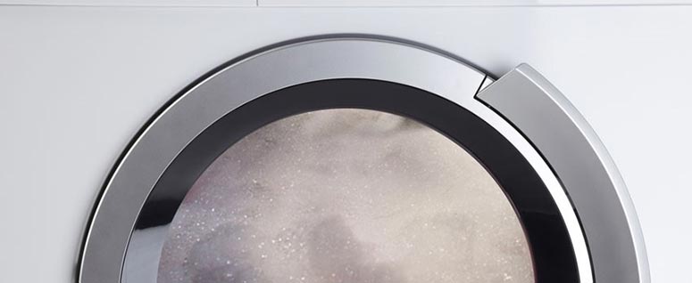 کف زیادی هنگام چرخش ماشین ایجاد شده است