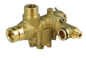 خراب شدن شیر سه‌طرفه از دلایل گرم نشدن آب پکیج