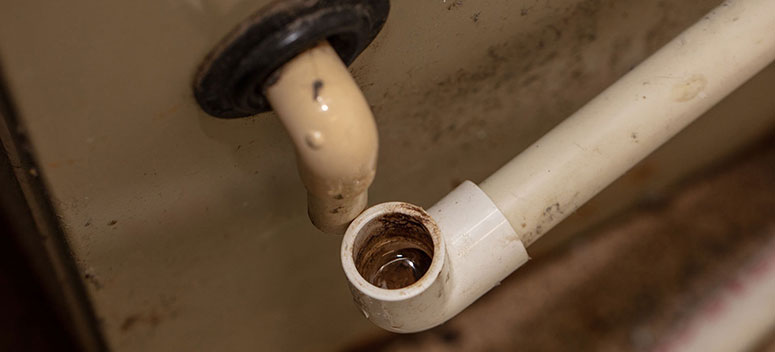 مسدود شدن لوله تخلیه آب یا ناودانی کولر گازی